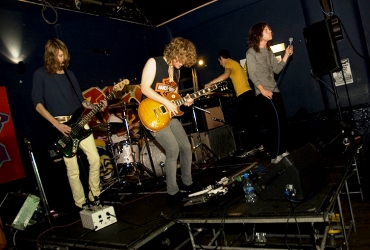 Cage the Elephant